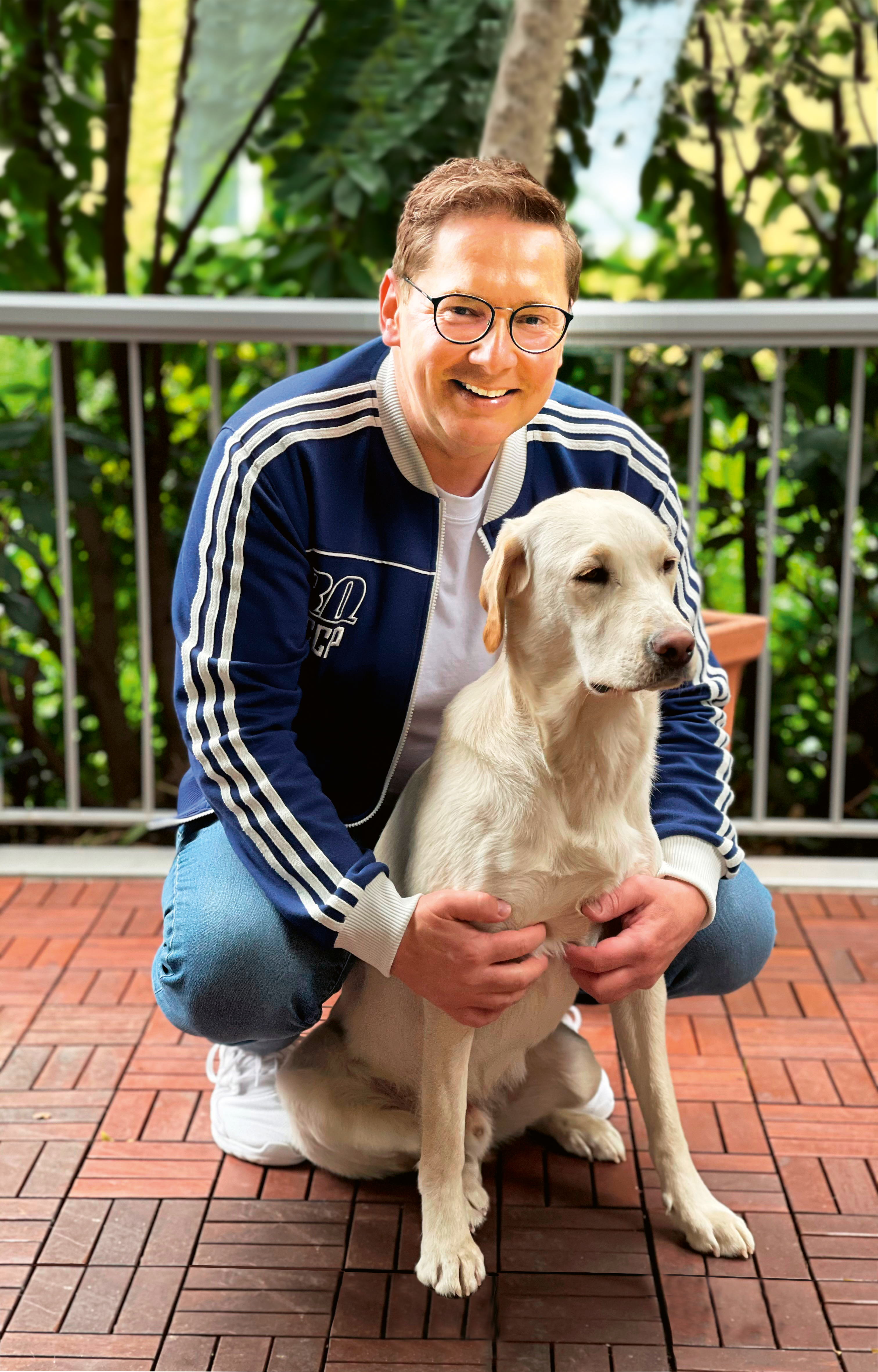 Artikel öffnen: Aufnahme von Christian Liedtke mit Hund