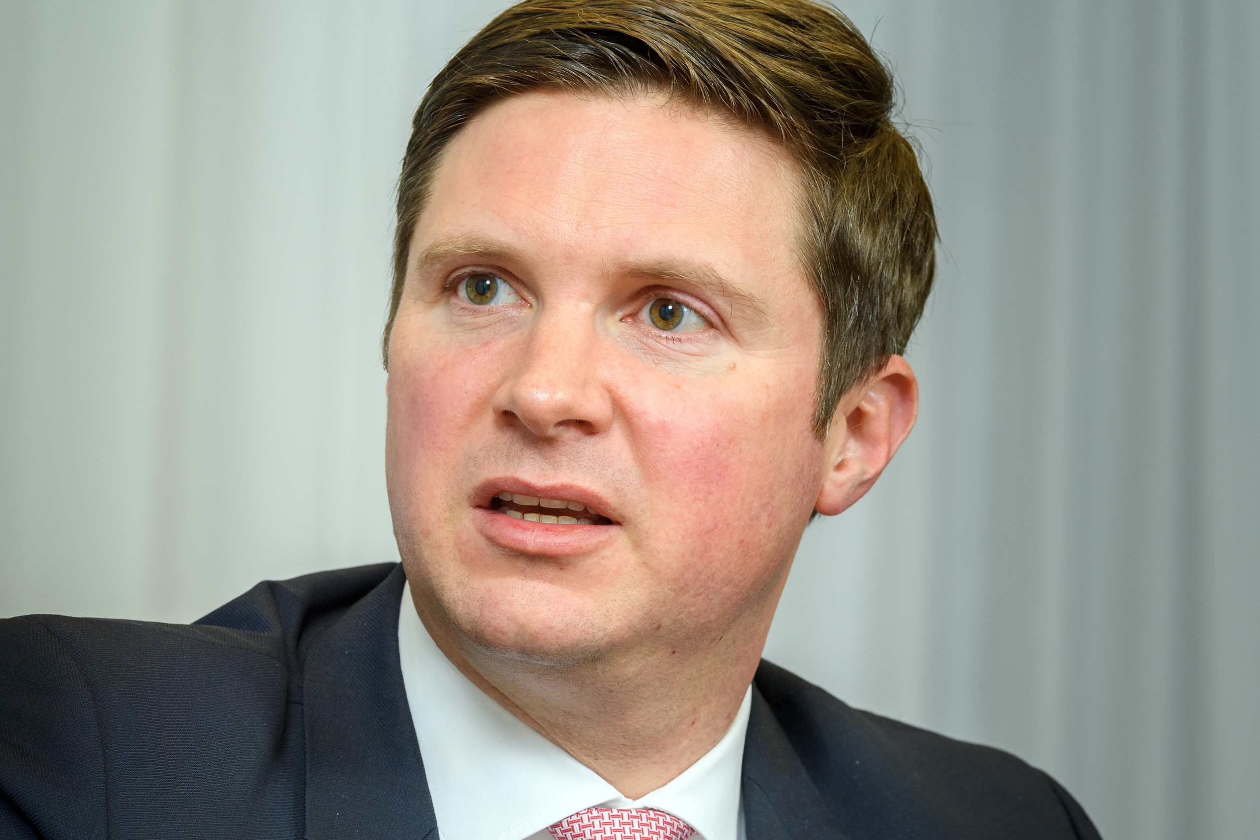 Artikel öffnen: Aufnahme von Dr. Florian Toncar im Gespräch