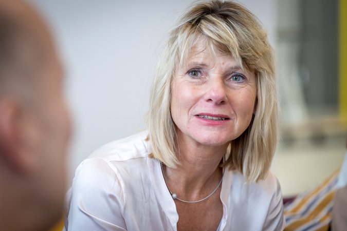 Öffnet eine Lightbox: 