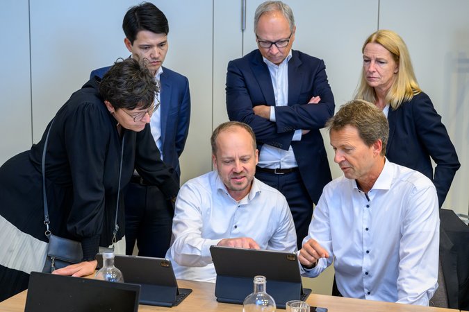 Öffnet eine Lightbox: 