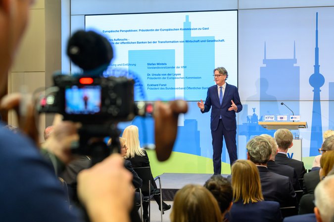 Öffnet eine Lightbox: Stefan Wintels, Vorsitzender des Vorstandes der KfW Bankengruppe Stefan Wintels, Vorsitzender des Vorstandes der KfW Bankengruppe