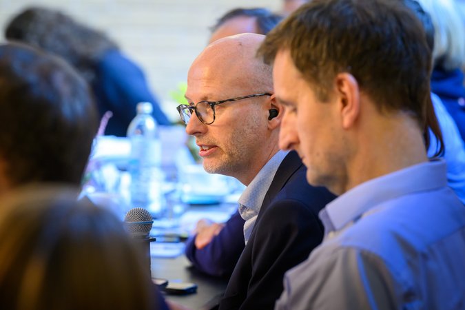 Öffnet eine Lightbox: 