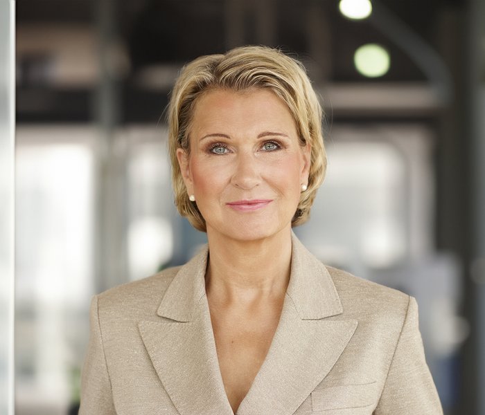 News lesen Portrait von Iris Bethge-Krauss