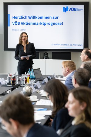 Öffnet eine Lightbox: 