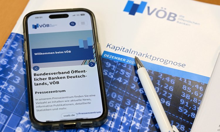 Öffnet eine Lightbox: 