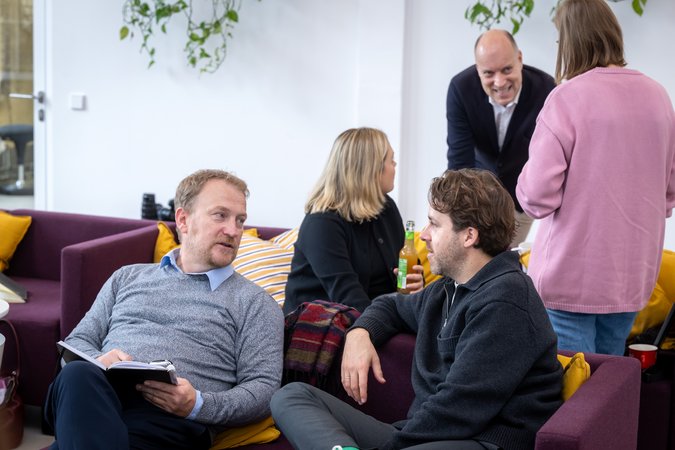 Öffnet eine Lightbox: 