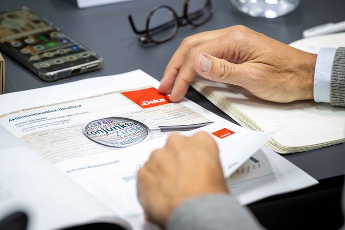 Öffnet eine Lightbox: 