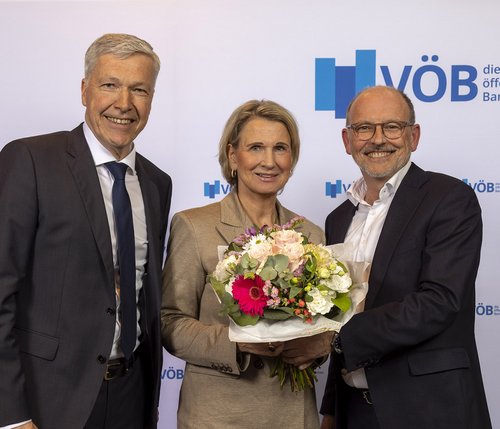News lesen: Iris Bethge-Krauß bleibt VÖB-Hauptgeschäftsführerin – Vorstand verlängert Vertrag bis 2032
