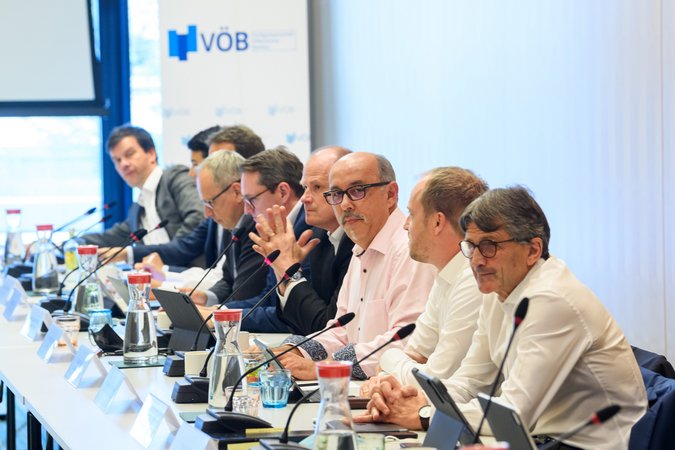 Öffnet eine Lightbox: Verhandlungsdelegation öffentliche Banken Verhandlungsdelegation öffentliche Banken