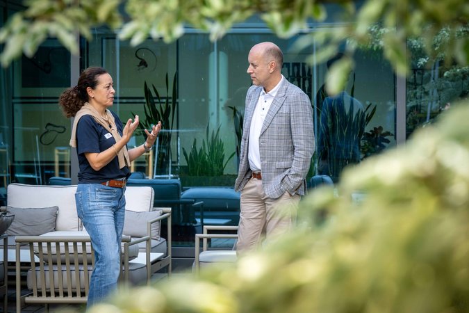 Öffnet eine Lightbox: 