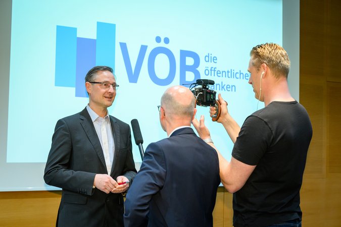 Öffnet eine Lightbox: Ulf Krauss (Helaba) im Interview Ulf Krauss (Helaba)